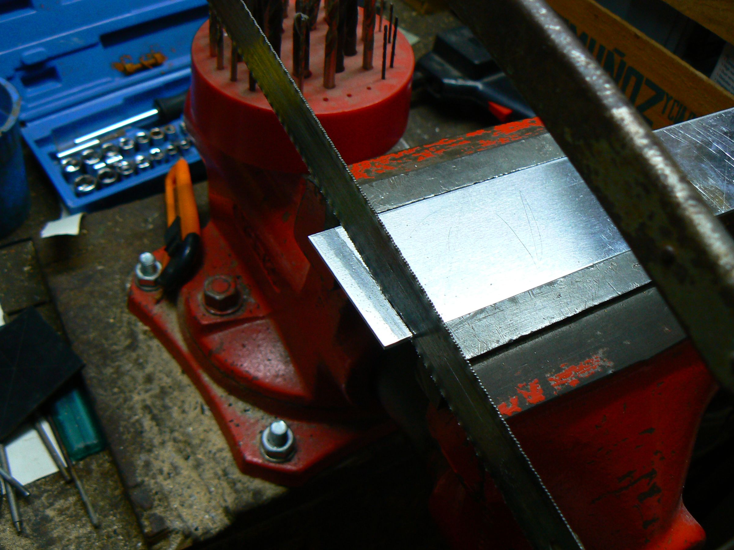 Simple Water Pump Protection Switch 4 Steps Instructables