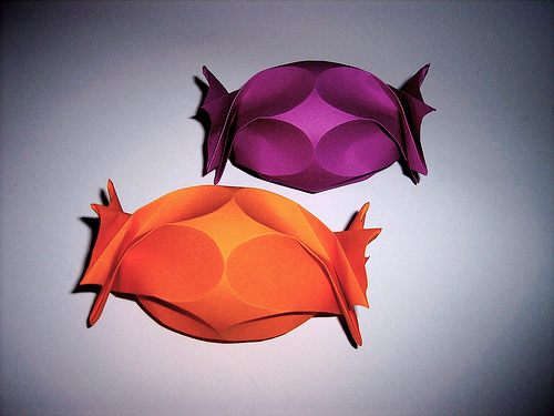 Easter Egg or Candy container (computer aided origami)