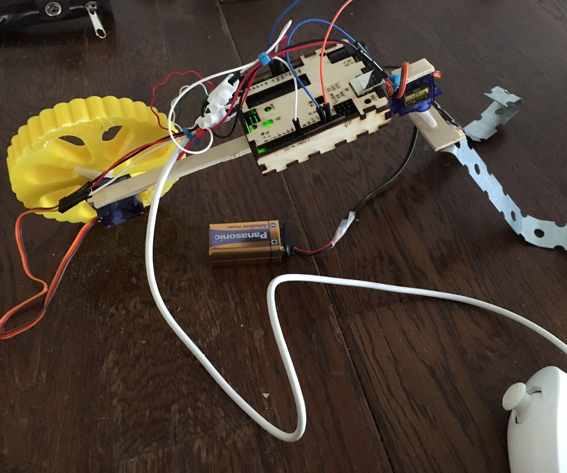 Project Robot Bug - With Wii Nunchuck