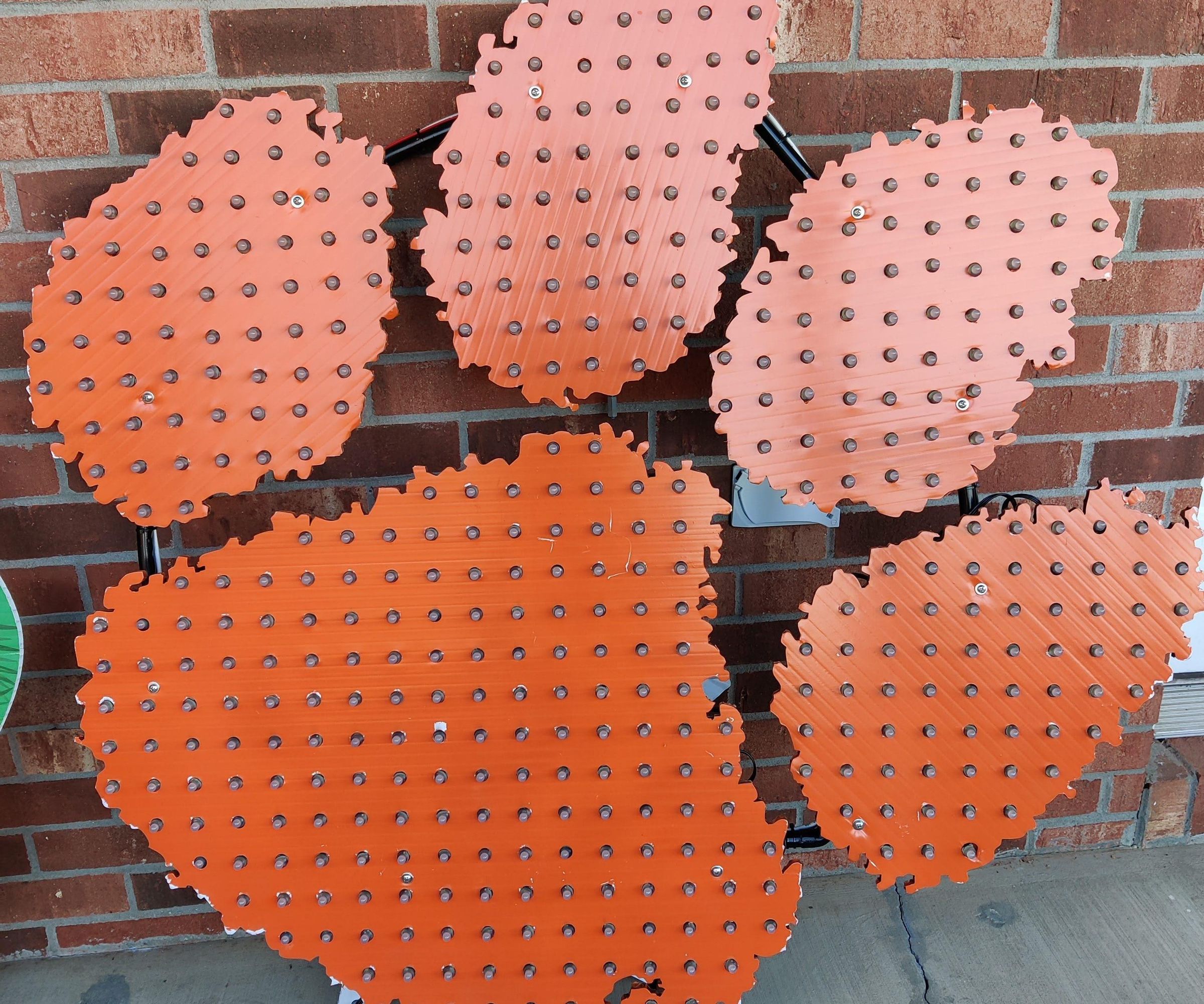 LED Pixel Clemson Tiger Paw