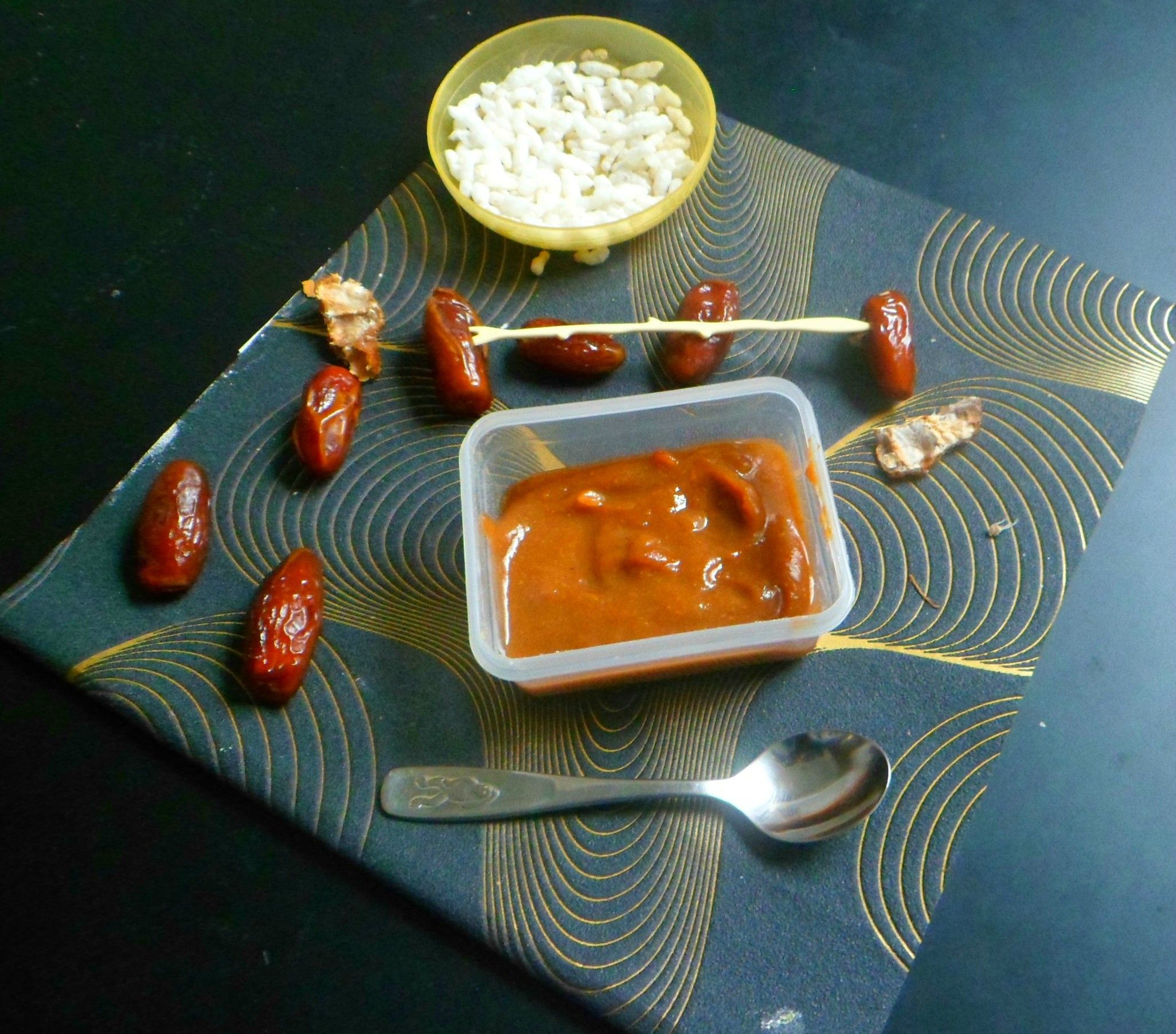 Savory and Spicy Dates Tamarind Dip