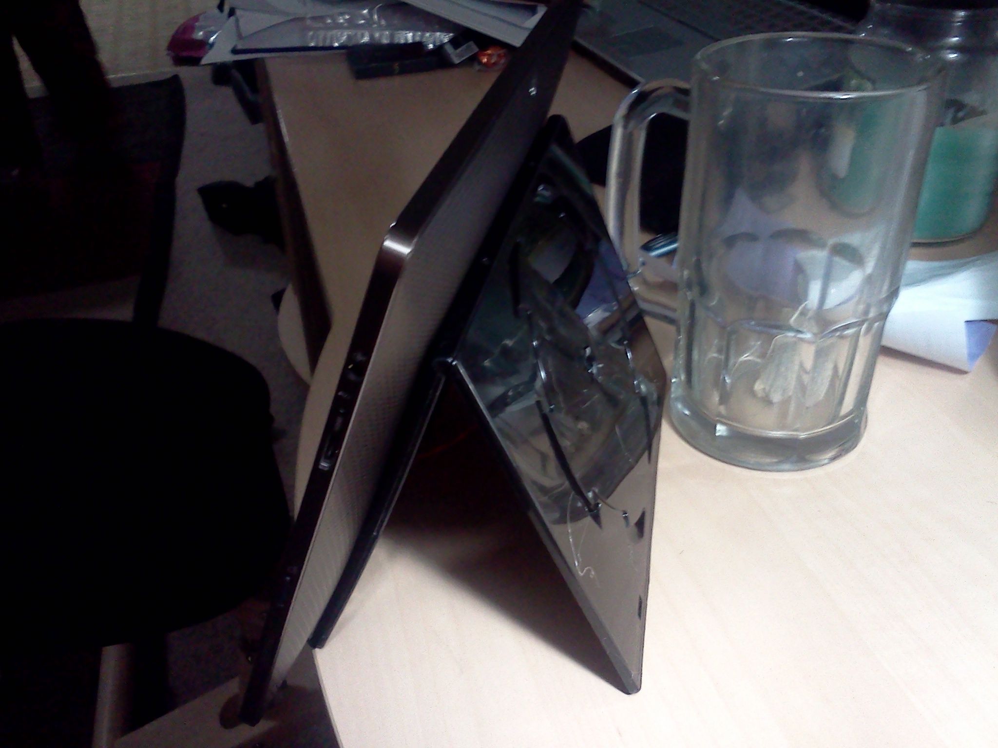 Slim DVD Case Tablet Stand Instructables