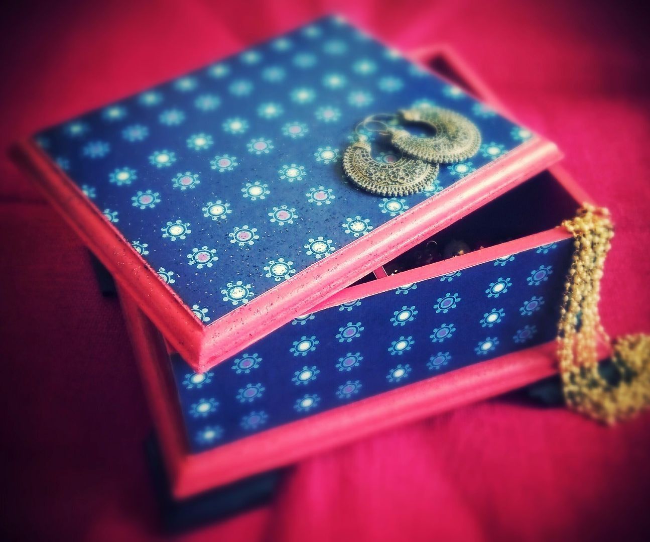 Traditional Jewelry Box 
