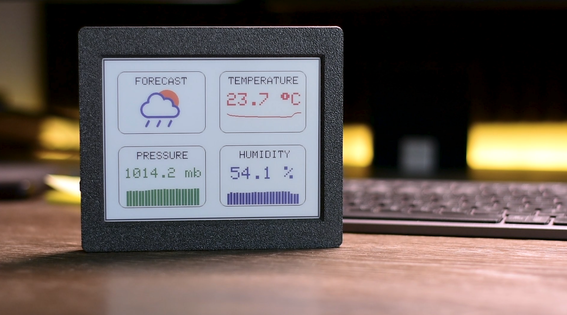 Arduino ESP32 Color E-Paper Weather Station