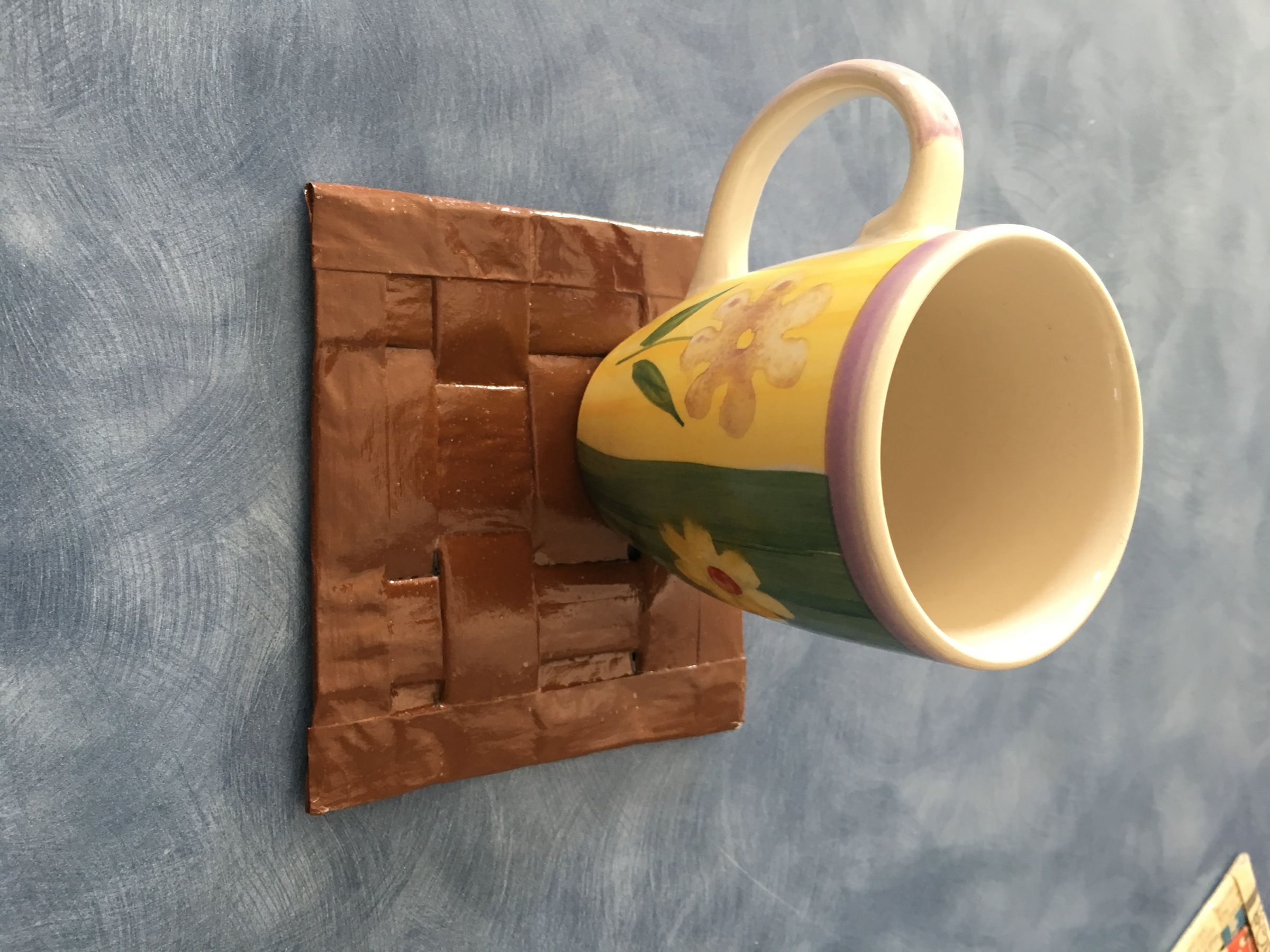 Old Newspaper Placemats and Coaster 3 Steps (with Pictures