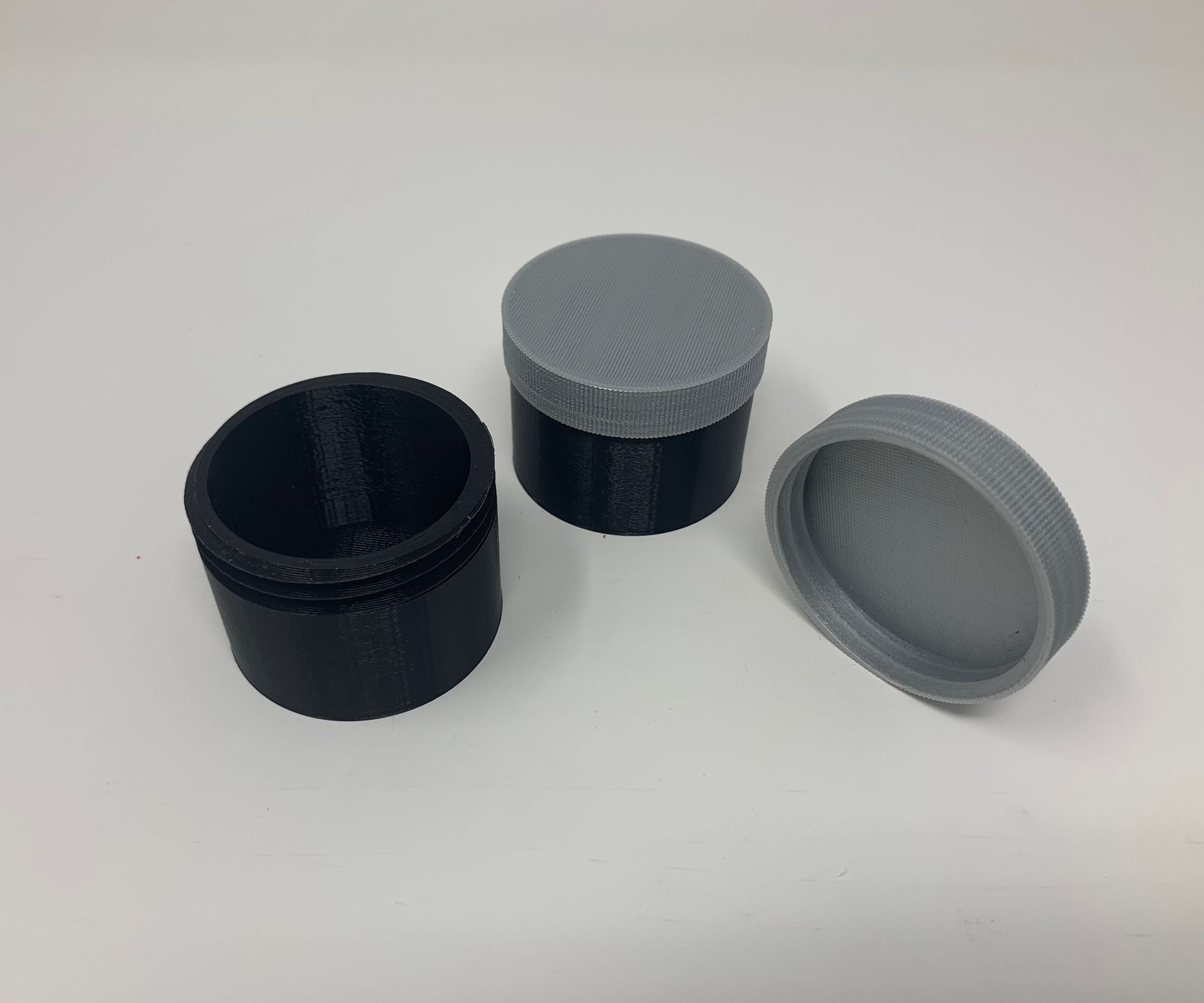How I Designed a Simple Threaded Container With Autodesk Fusion 360.