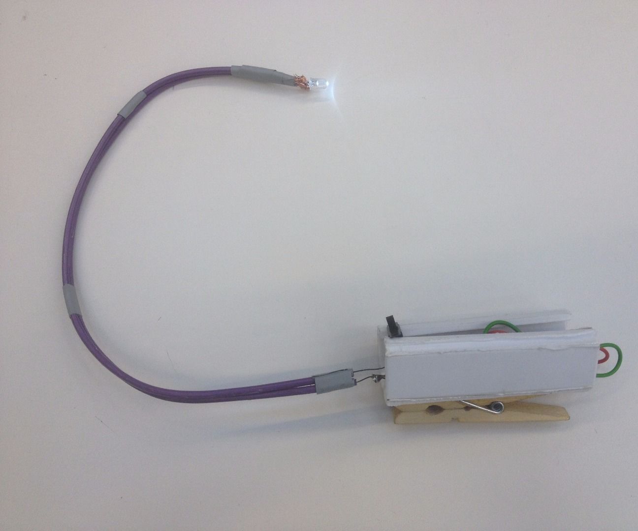 TfCD: Bookmarker / Reading Lamp With Smart Memory Alloy