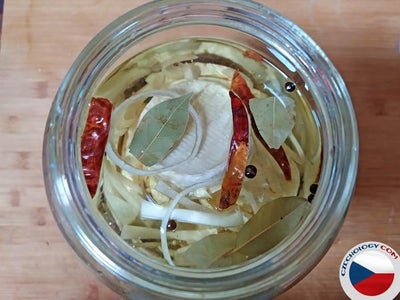 Marinated Camembert 
