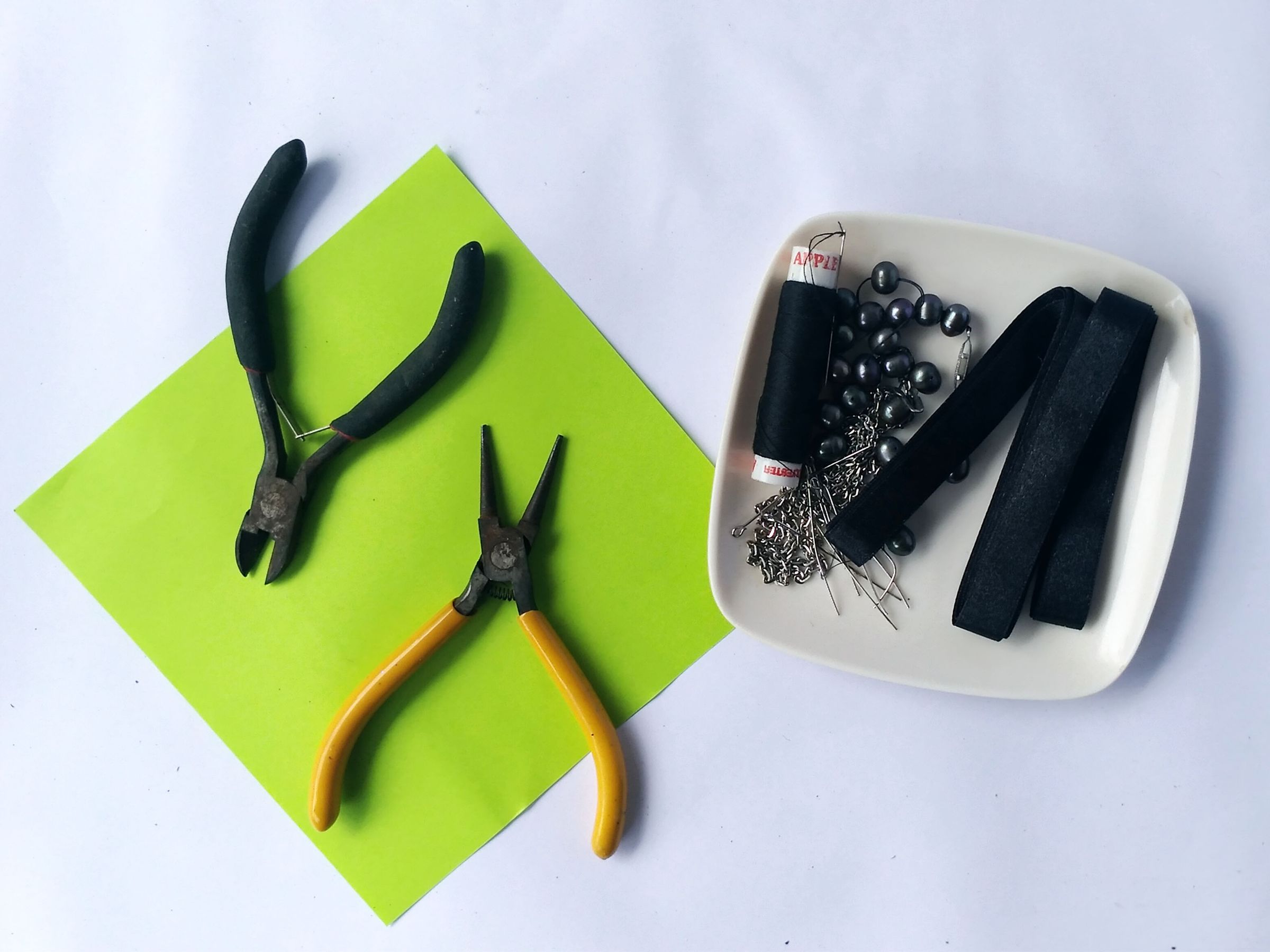 How to Make a Necklace by Recycling Old Jewelry 11 Steps (with