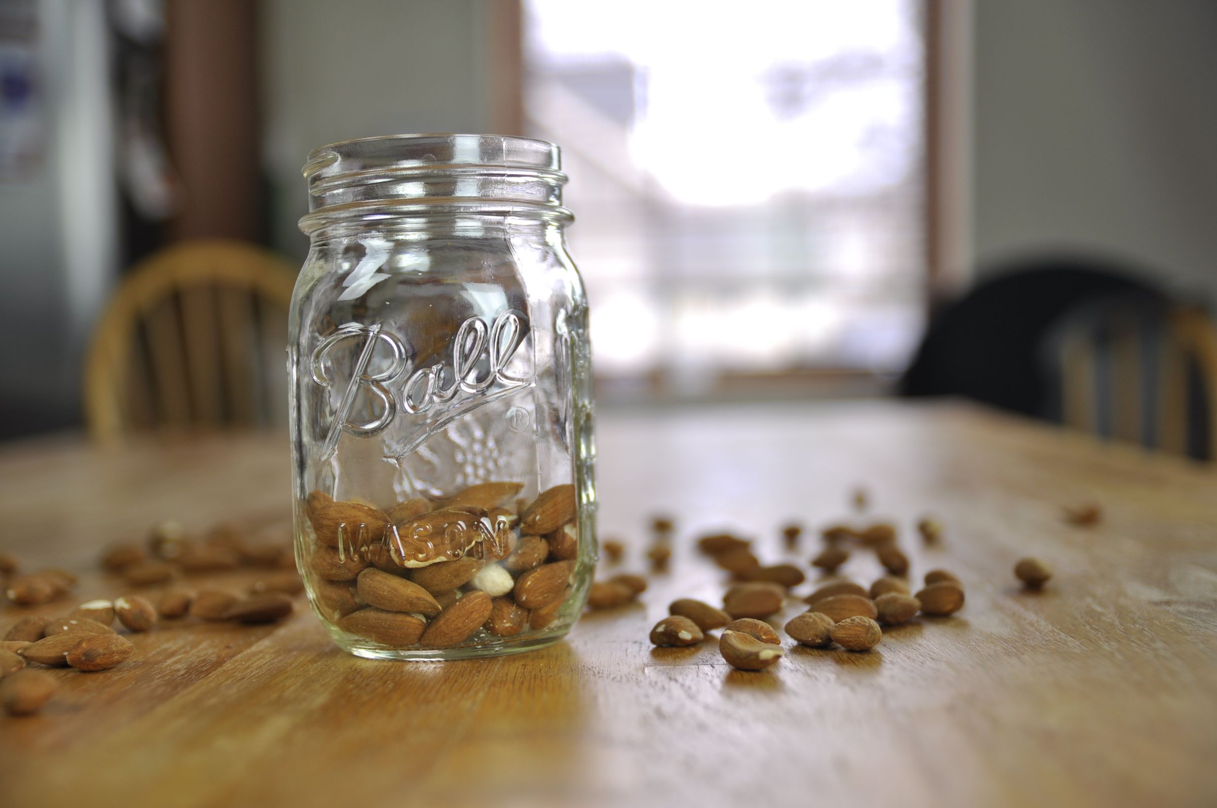 How to Make Vegan Chocolate Almond Milk