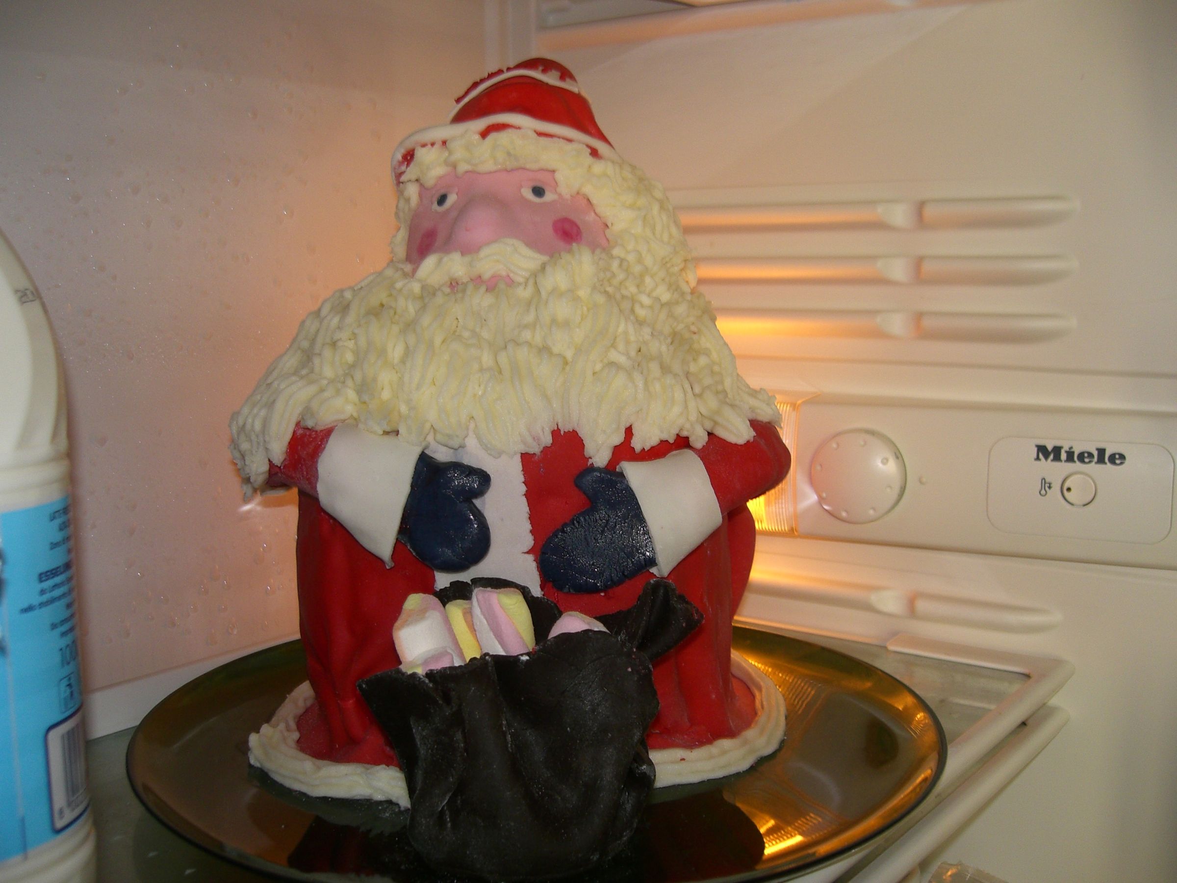 Santa Claus Cake Made by Panettone and Fondant