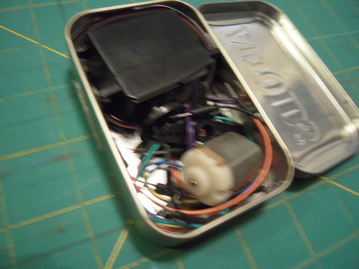 Pocket Sized Arduino Kit! : 3 Steps - Instructables