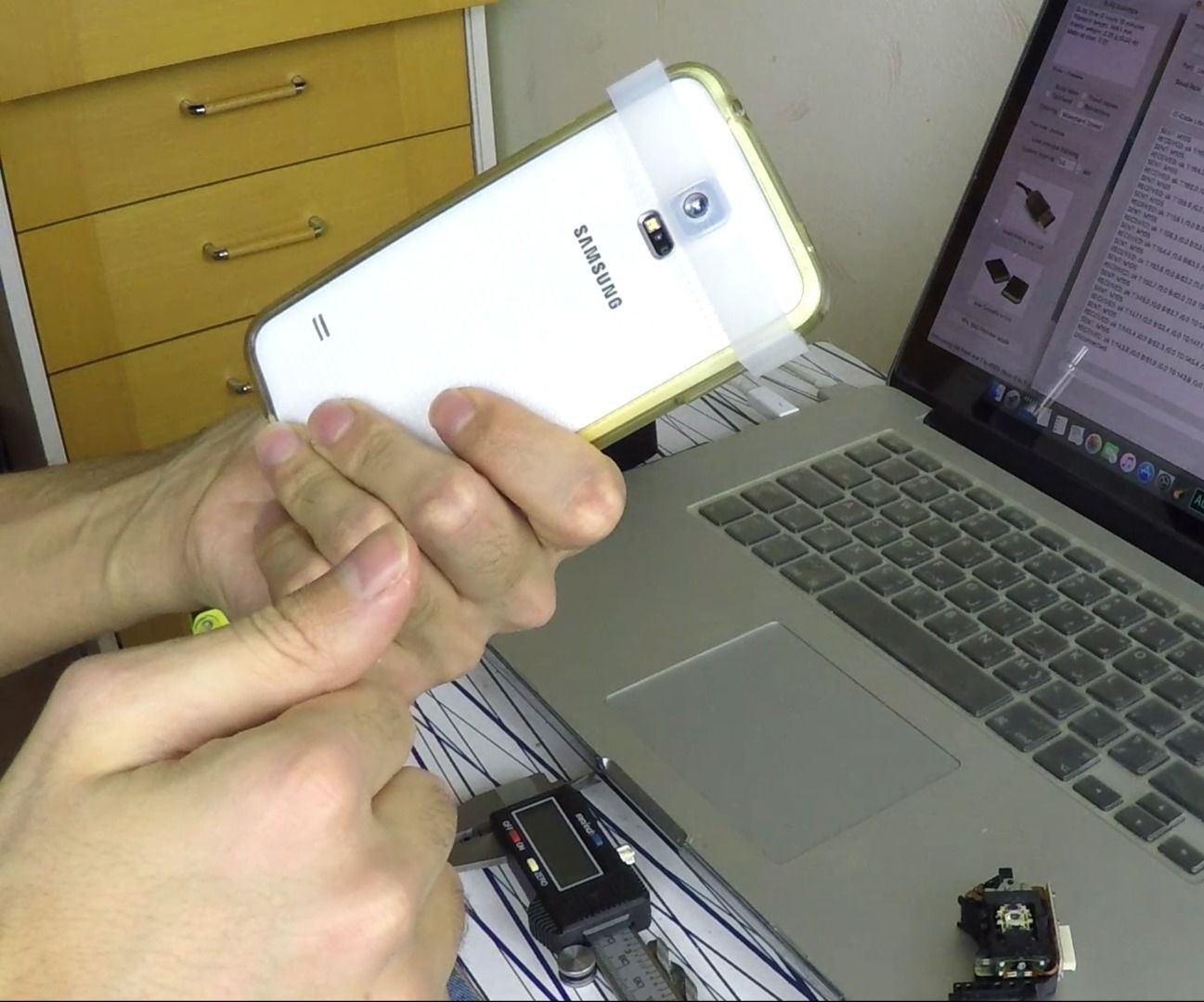 DIY 0$ Microscope Using Your Mobile Camera!