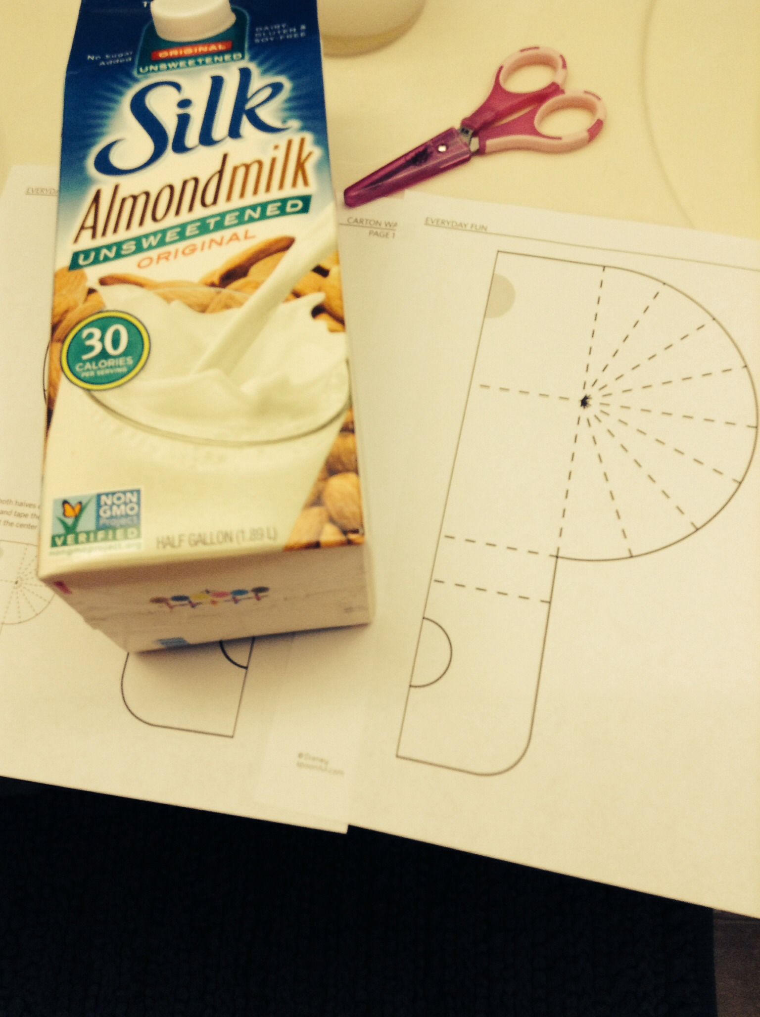 Children's Craft: Milk Carton Wallet : 9 Steps - Instructables