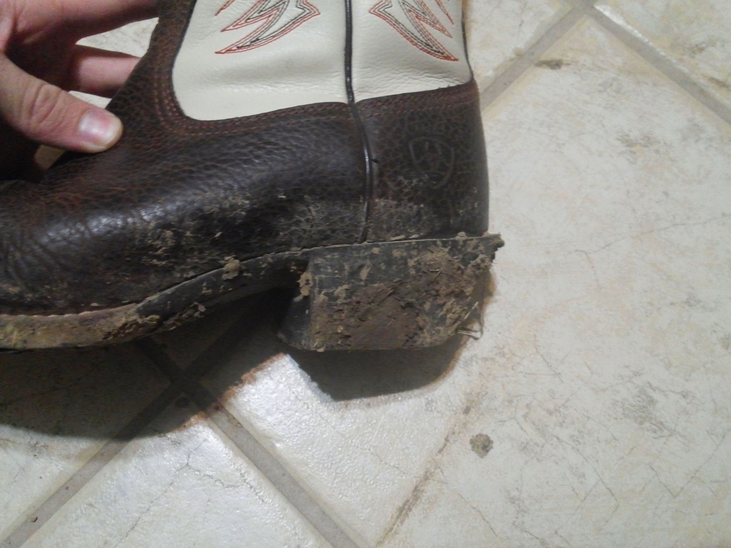 How to Clean and Shine Boots 4 Steps (with Pictures) Instructables