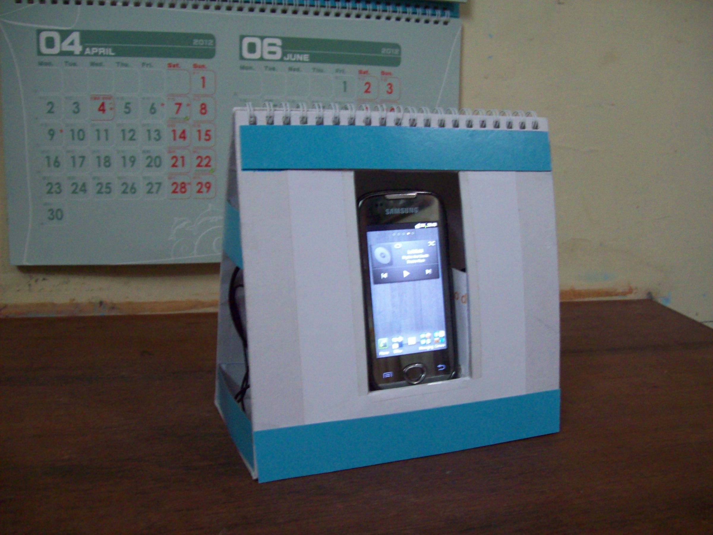Quick Easy Cheap Phone Dock + Passive Speaker + Accessory Organizer using Old Desktop Calendar