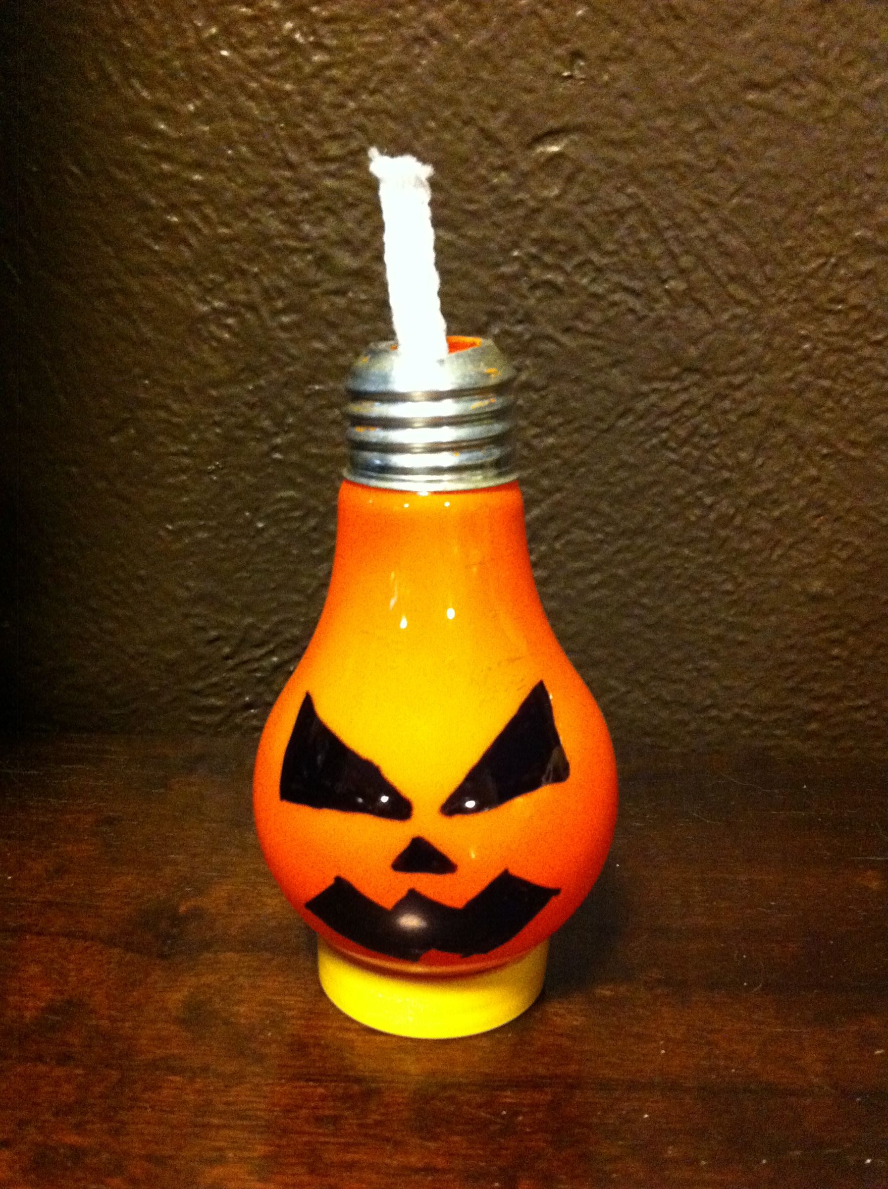 Jack-o-lantern Light Bulb