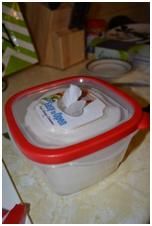 How to Make Homemade Cleaning Wipes with Holder