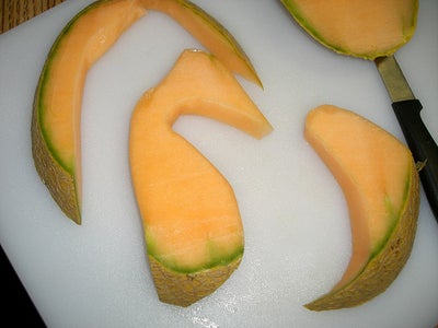 Carve the Swans Head