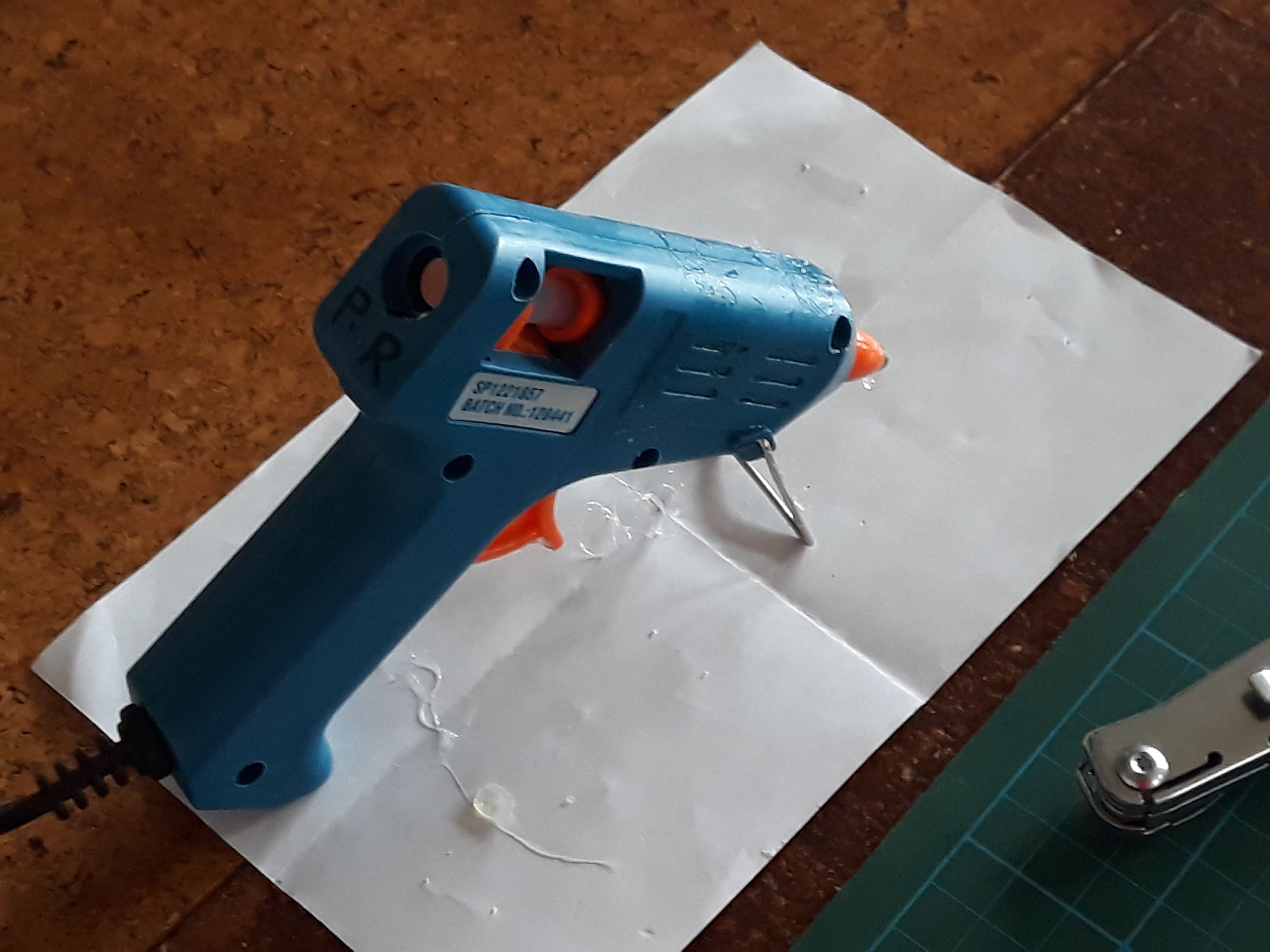 Hot Glue Solder 4 Steps Instructables