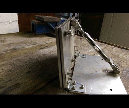 An Adjustible Angle Knife Grinding Jig