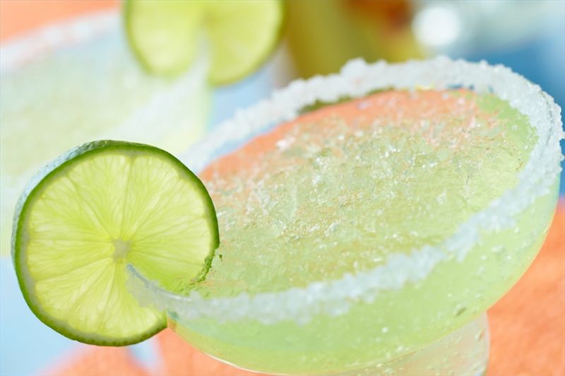 How to Make a SkinnyGirl Margarita