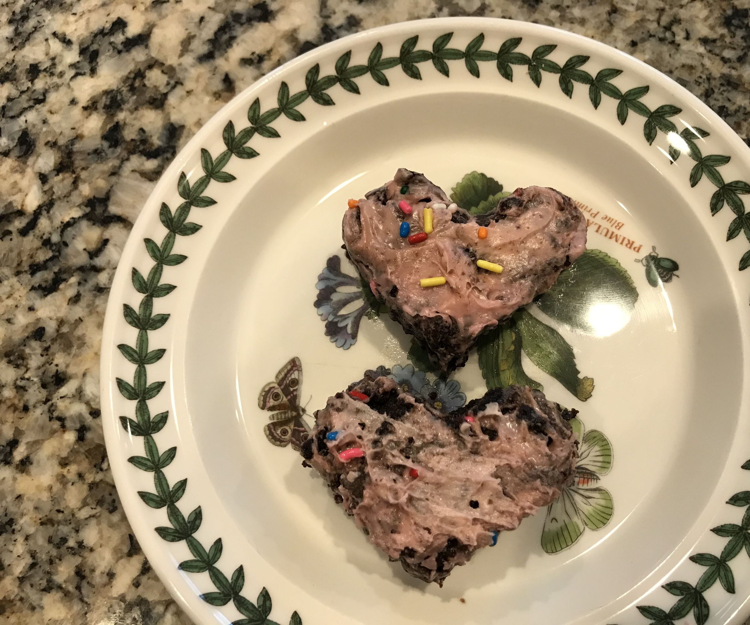 Super Delicious Easy to Make Heart Shaped Brownies 