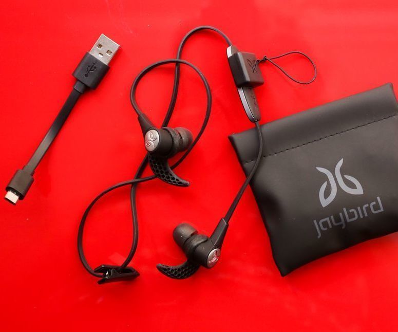 Carrying (and Charging?) Case for Bluetooth Earphones - Open Source
