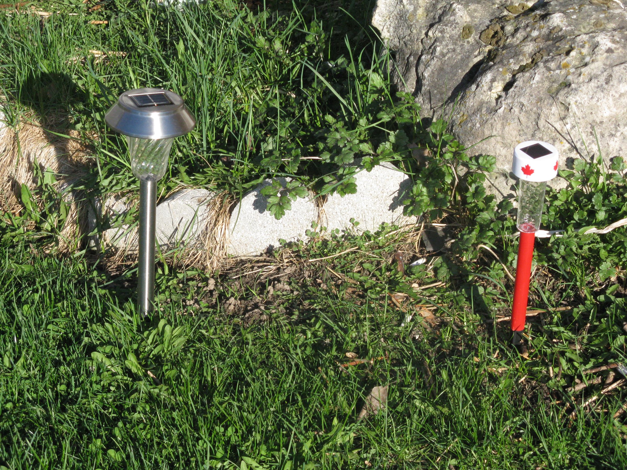 Up Cycling a Solar Garden Light to a RBG 7 Steps (with Pictures