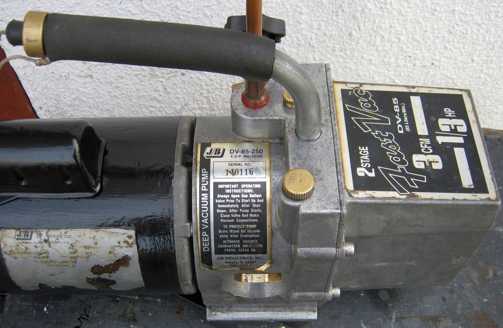 Repair and Rebuild a Deep Vacuum Pump, the JB Industries DV85.: 6 Steps
