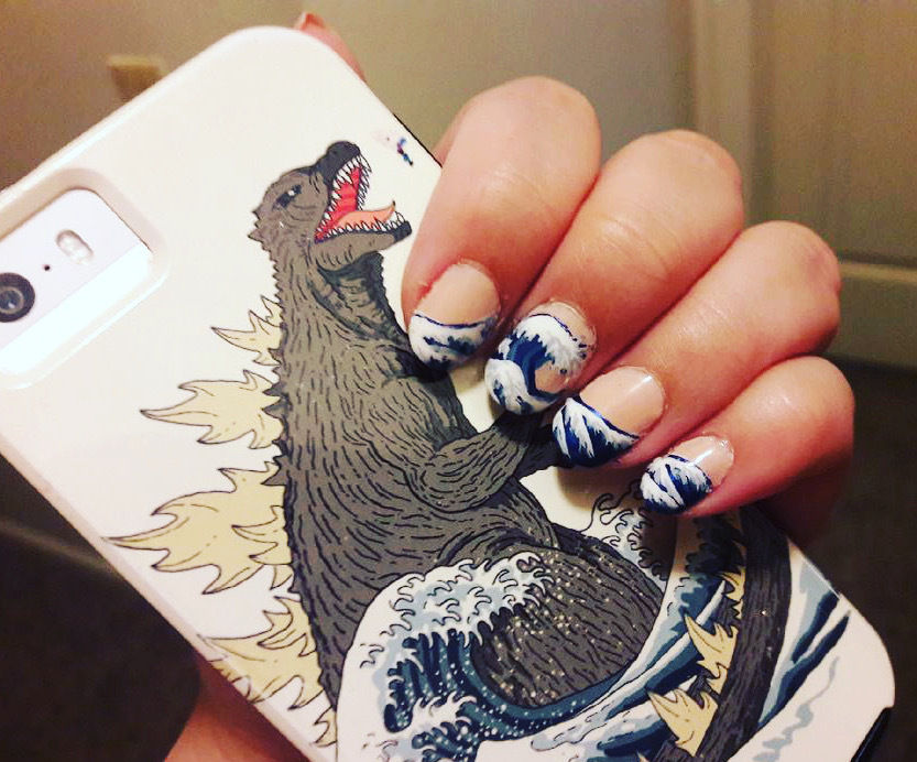Paint “The Great Wave of Kanagawa” on Your Nails
