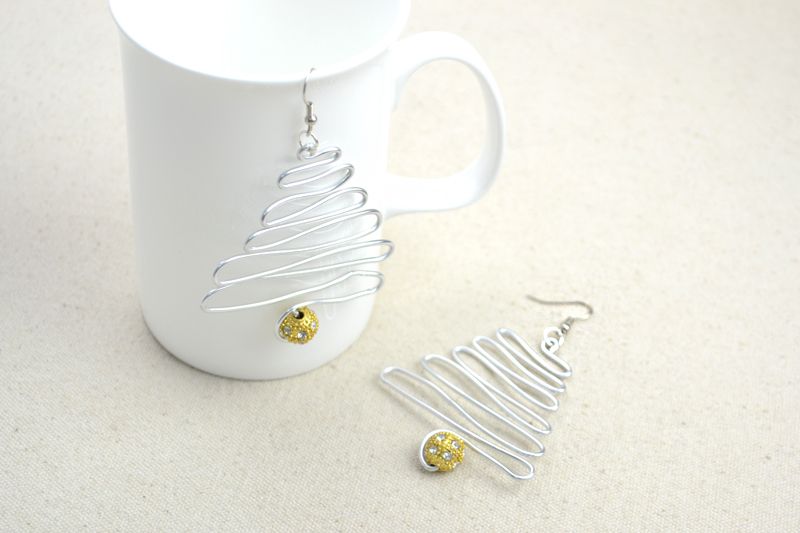 Handmade Earrings Designs-make a Pair of Jewelry Making Earrings With Tree-figure