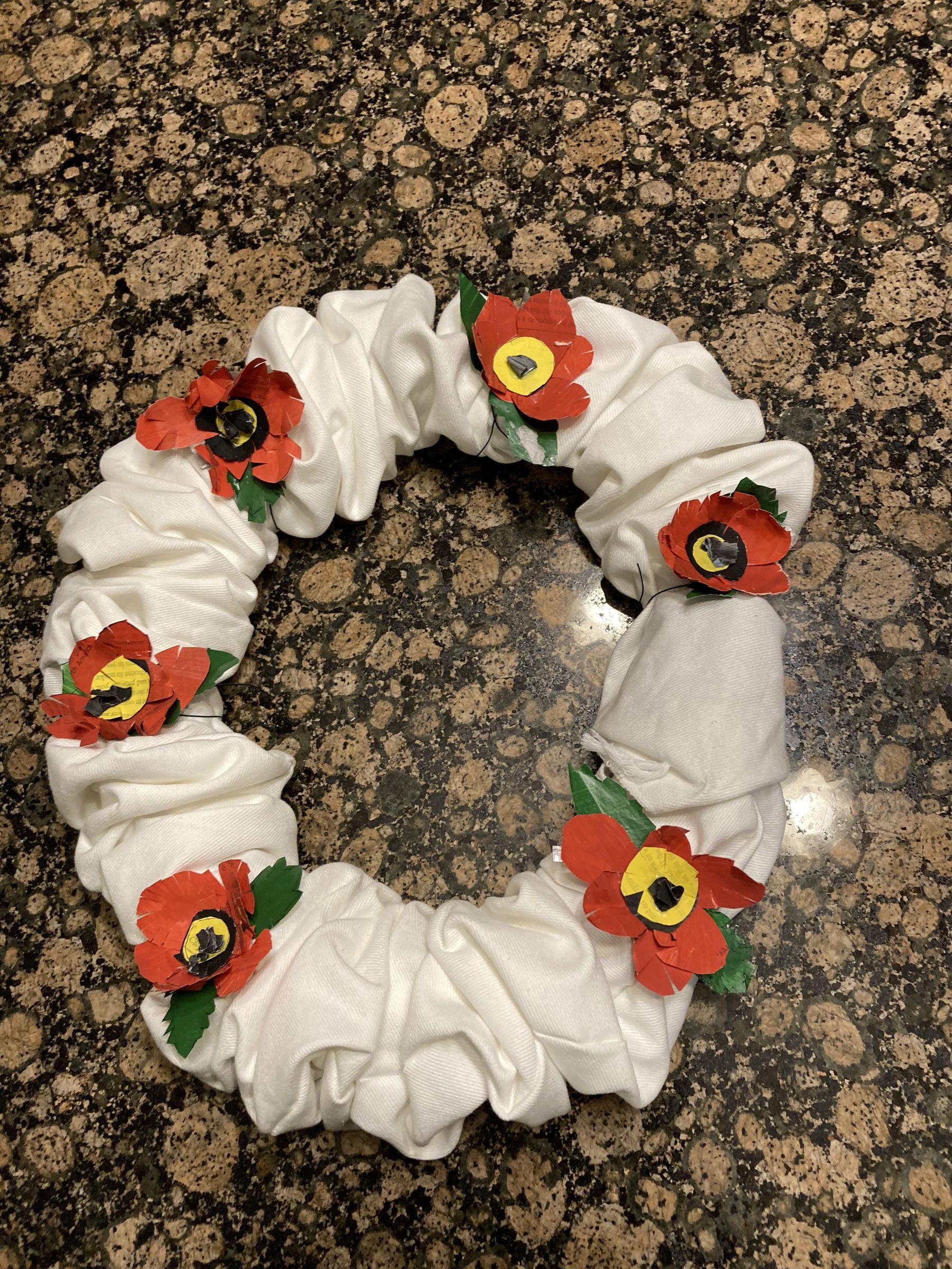 How to Make a Beautiful Wreath With Things Laying Around House 33