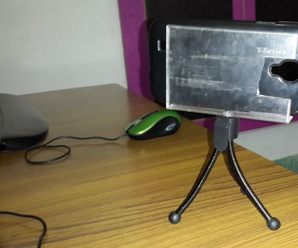 How to Make a Cell Phone Tripod