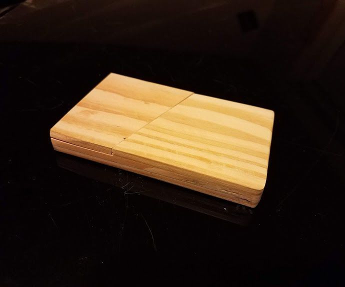 DIY Minimalist Wooden Wallet