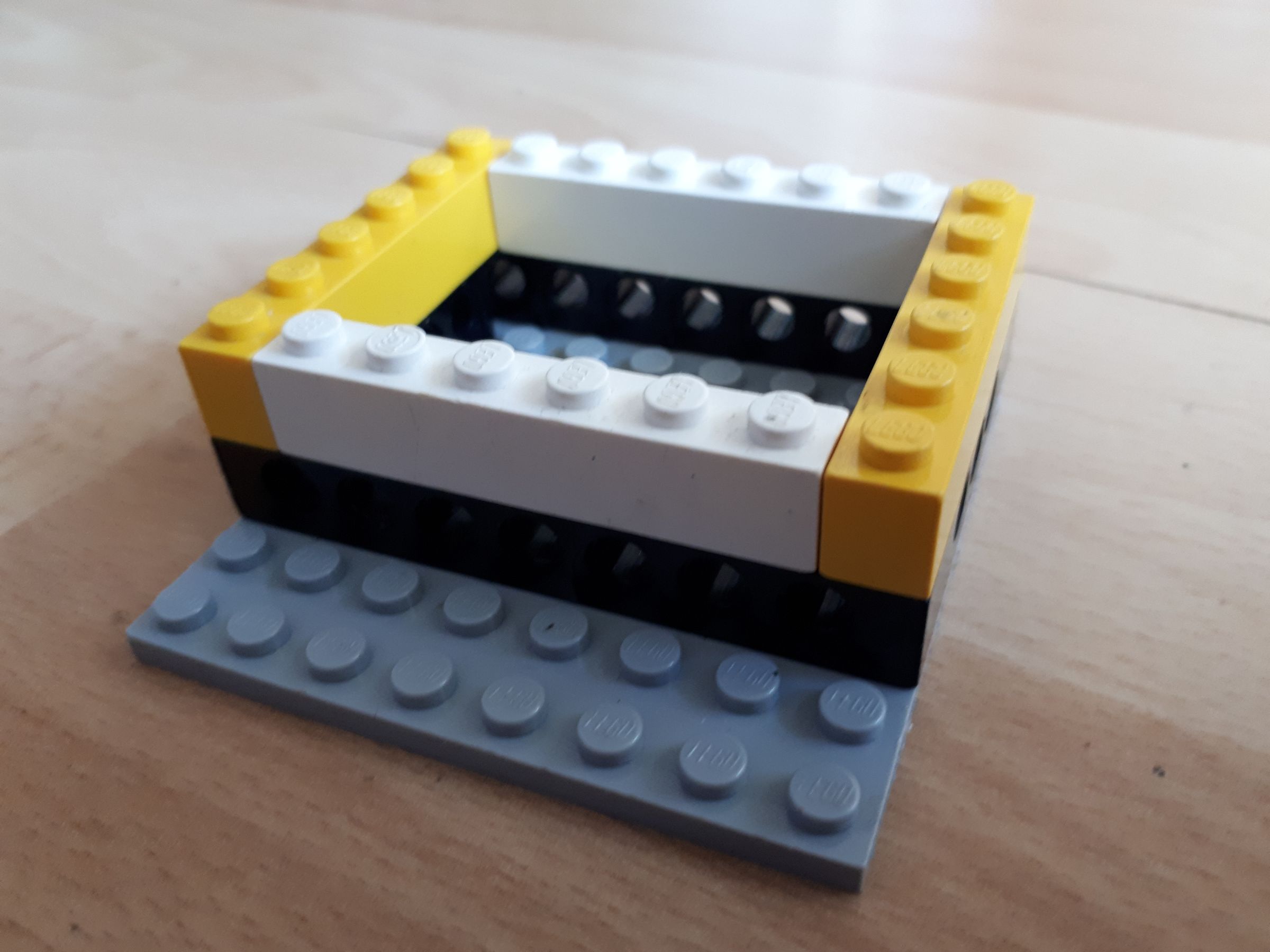 Lego Pen Holder 5 Steps Instructables