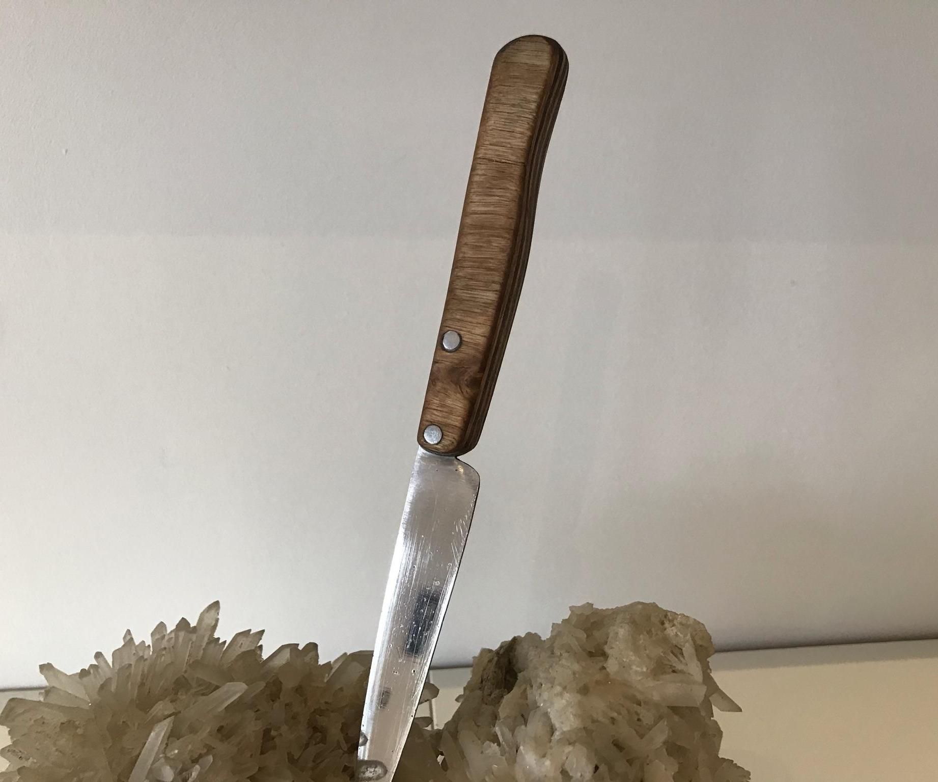 Le Couteau De Ma Grand Mère