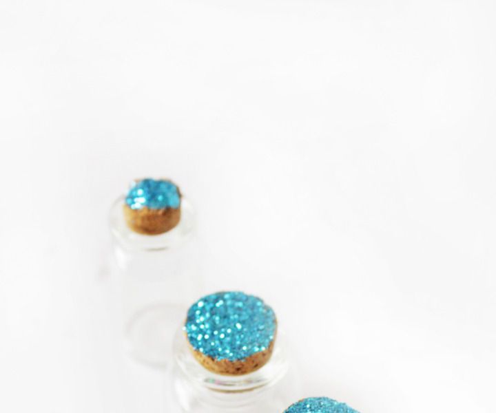 DIY Glitter Decoration