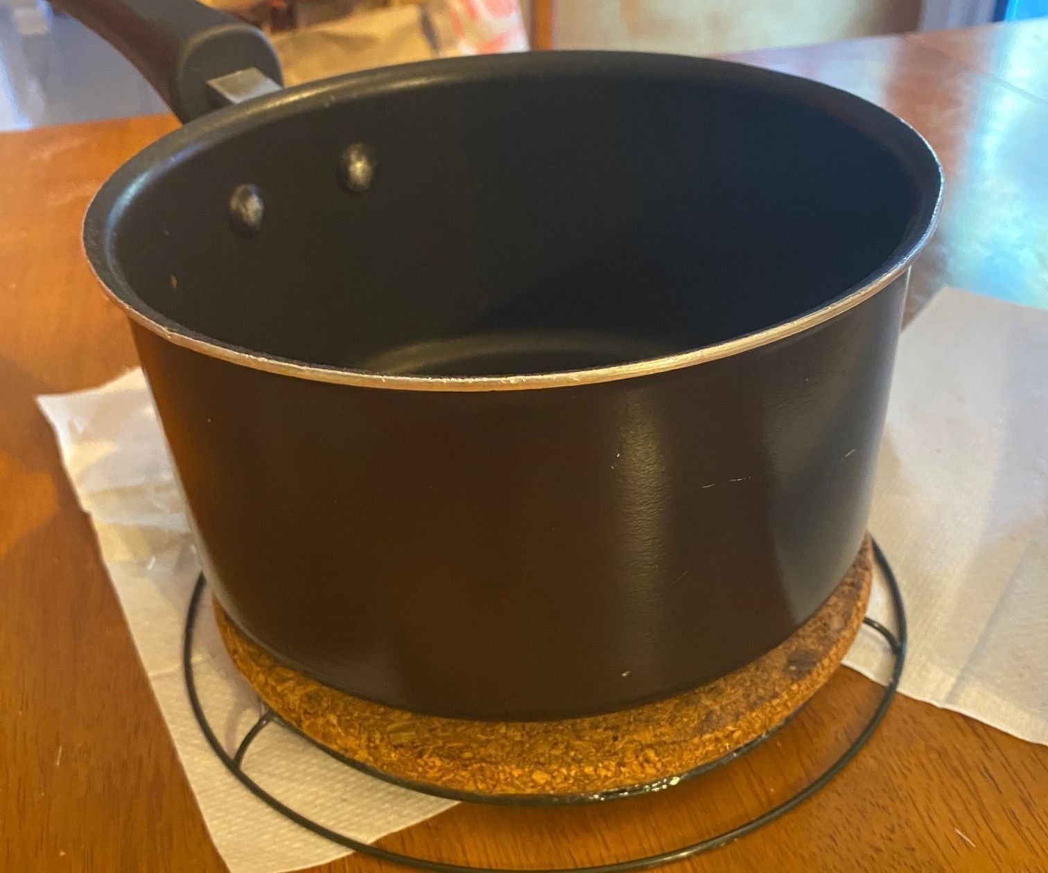 Placemat for Hot Pans. 