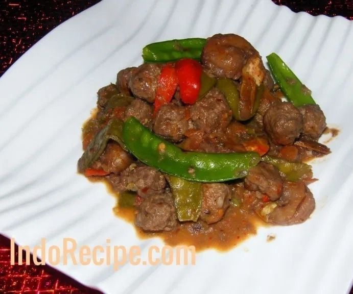 Meatballs & Shrimps in Coconut Milk 