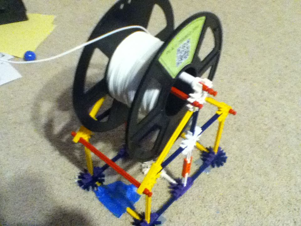 How to Make a Cheap Knex Spool Stand