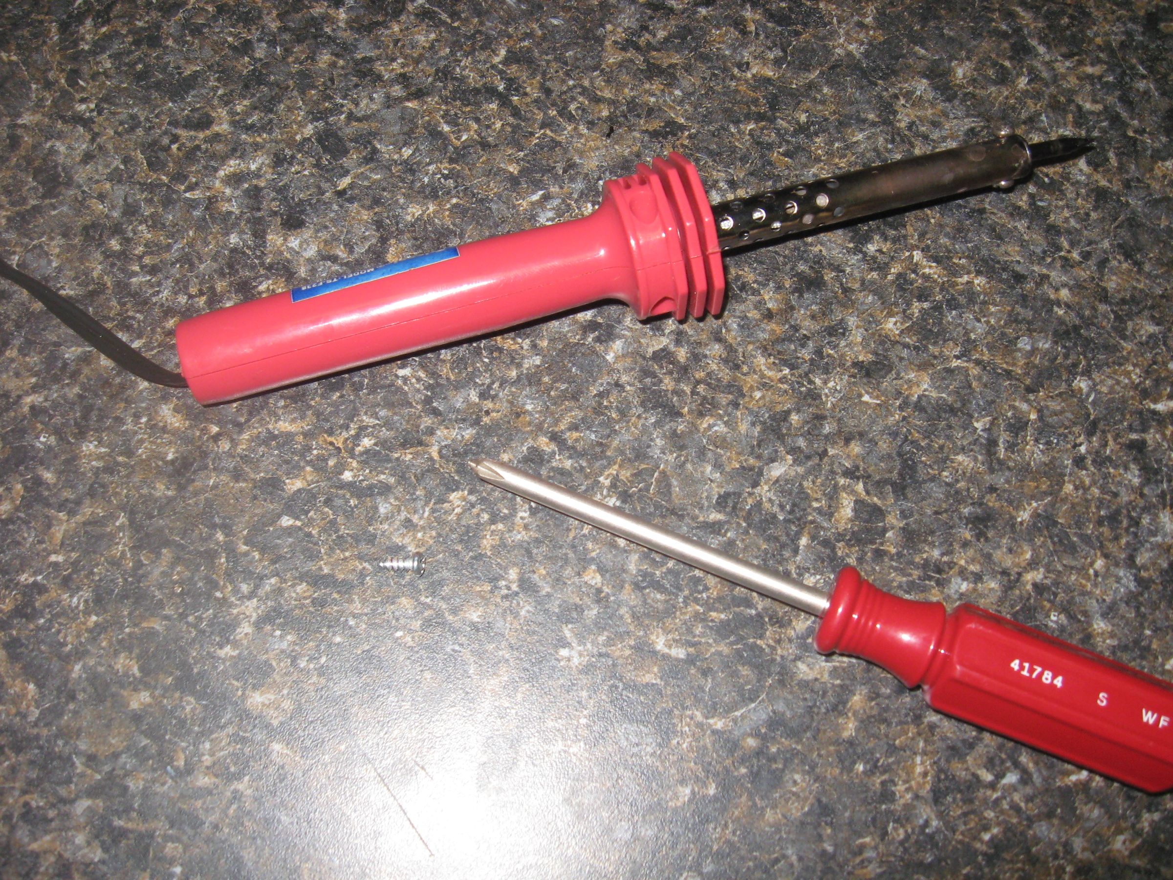 Recycling an Old Soldering Iron Into a Heated Knife 9 Steps