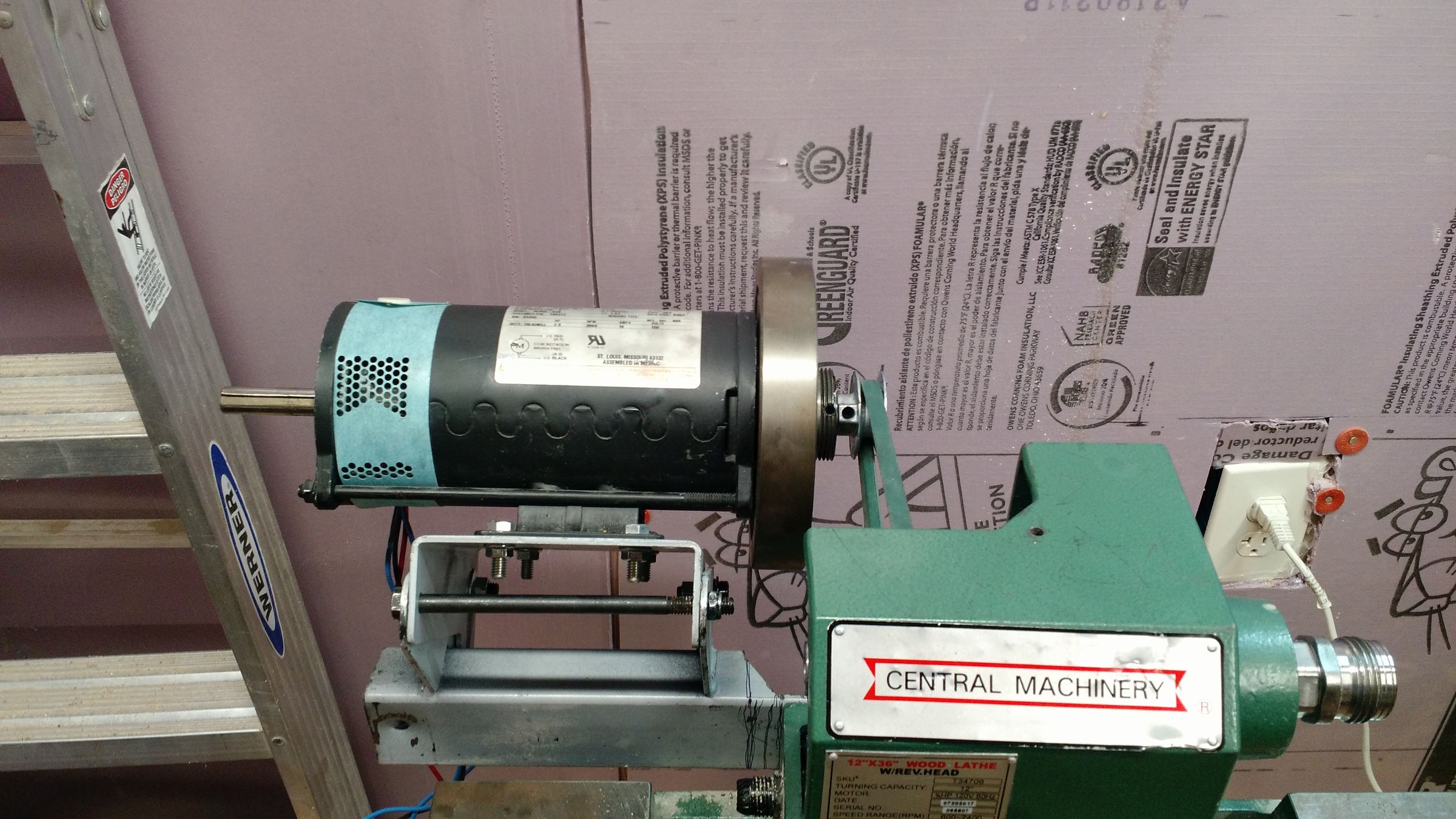 Replacing a Wood Lathe Motor With a Treadmill Motor 10 Steps (with