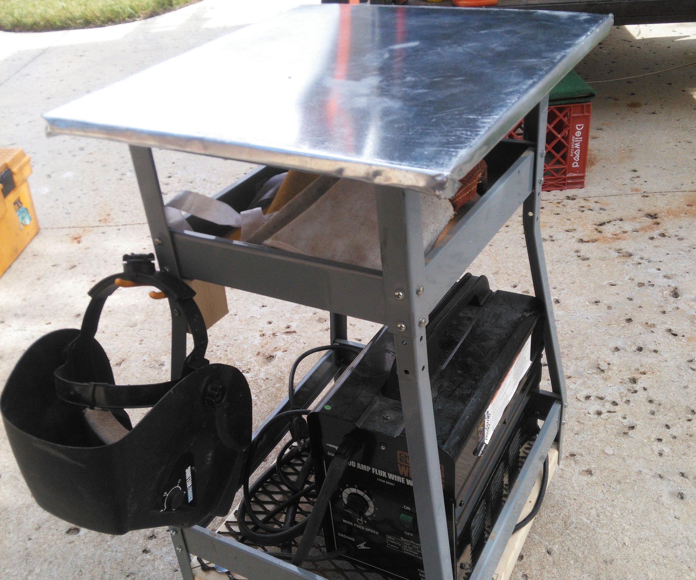Up-Cycled Rolling Welding Station