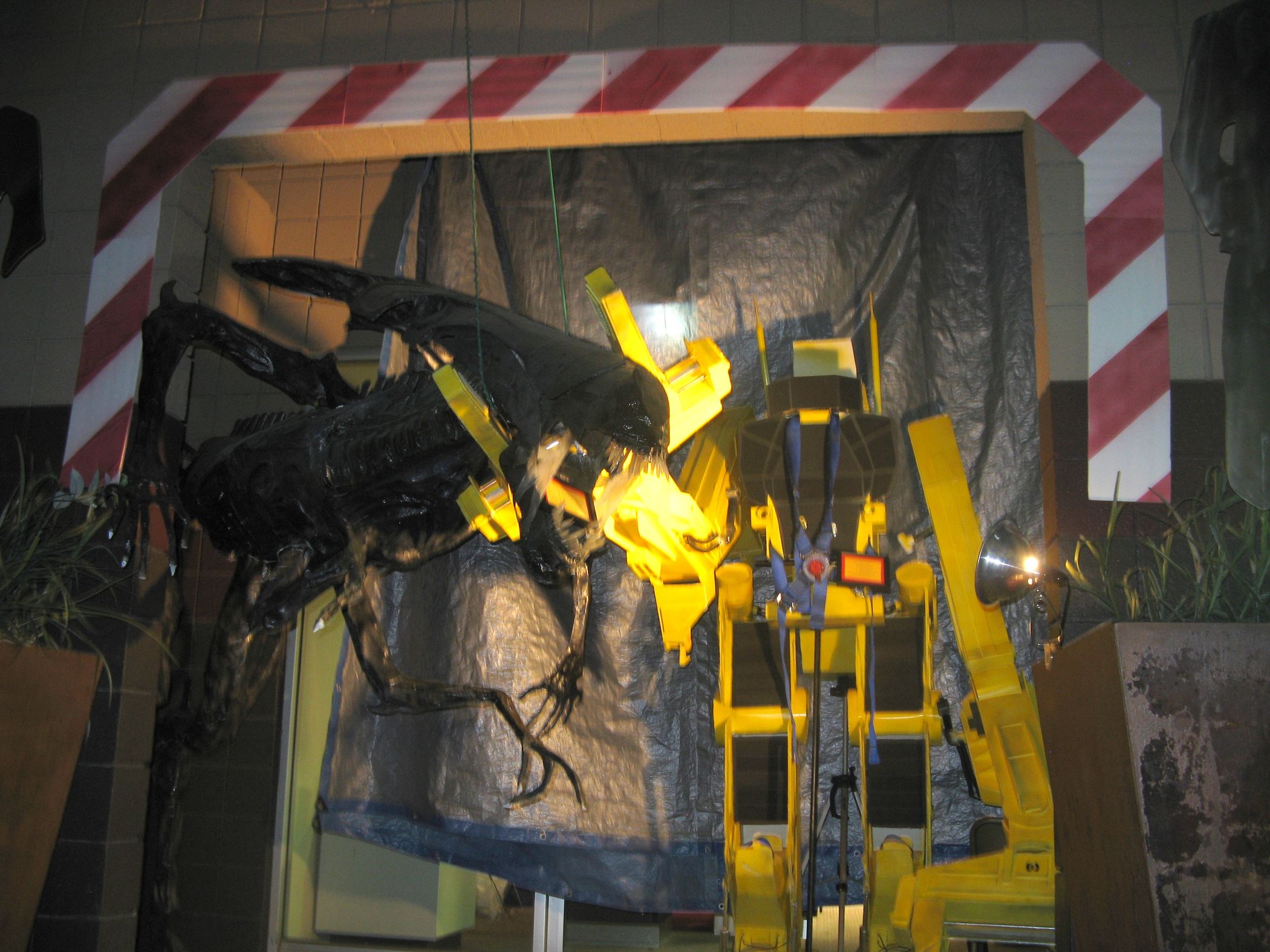 Aliens Halloween Display - Instructables