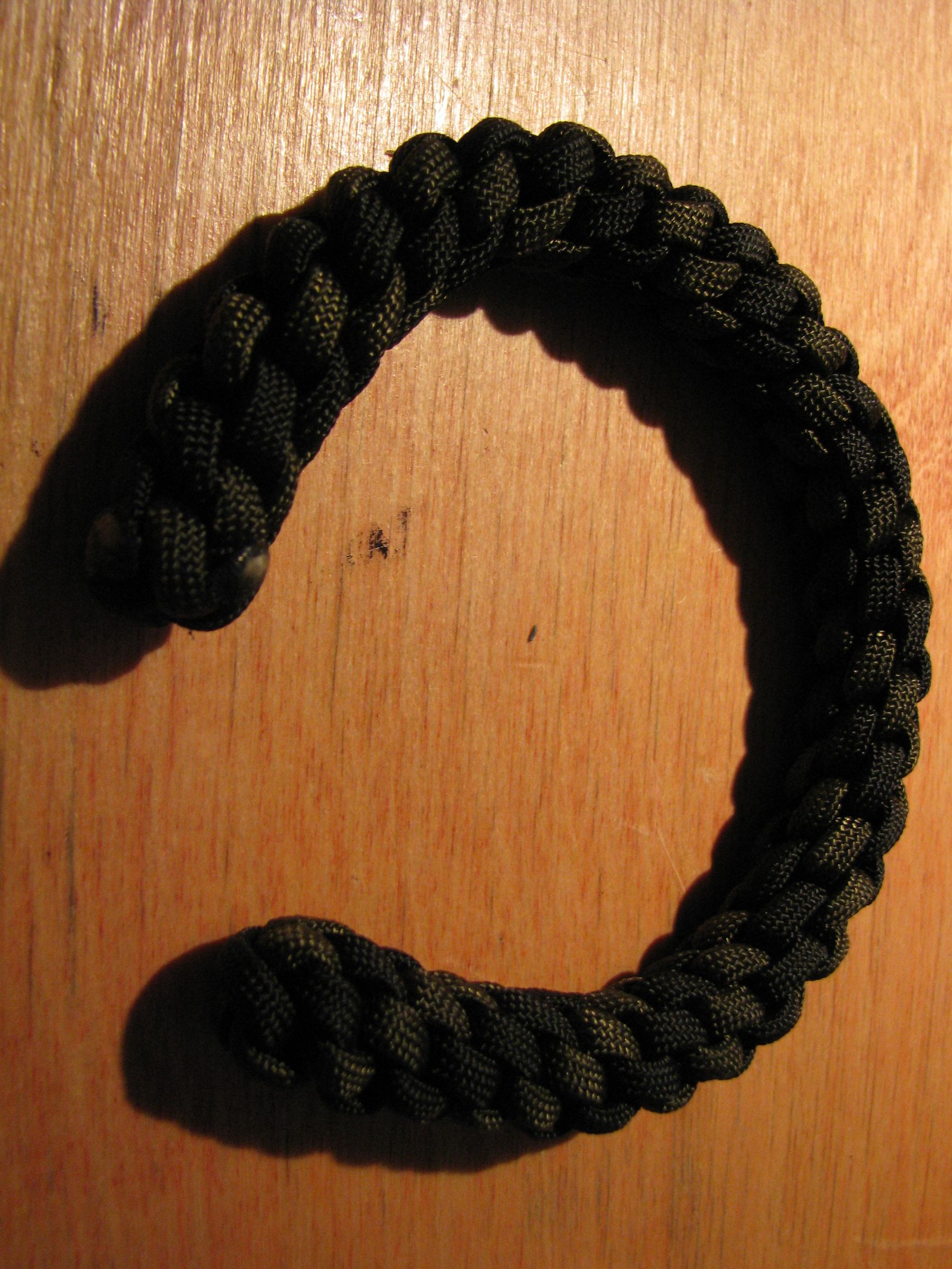 Para cord Celtic torc