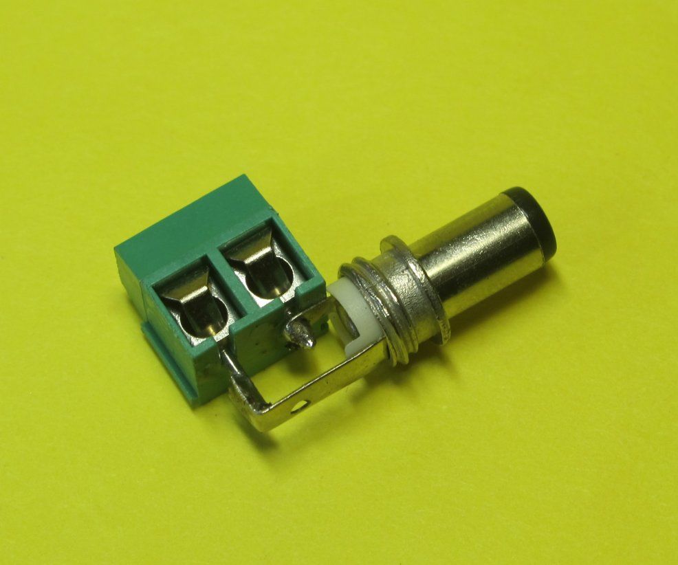 Simple Power Adaptor for Arduino (with Pictures) - Instructables