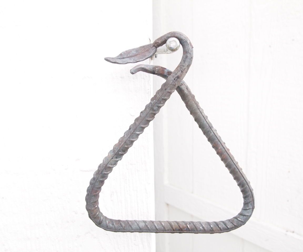 Leaf Triangle Bell