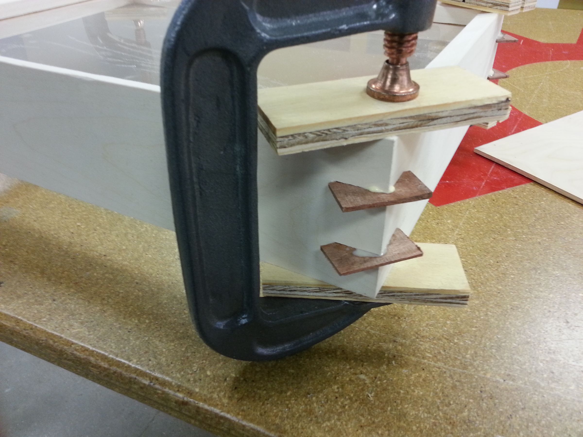 How to Make a Spline Jig to Help Make Your Frames Beautiful at