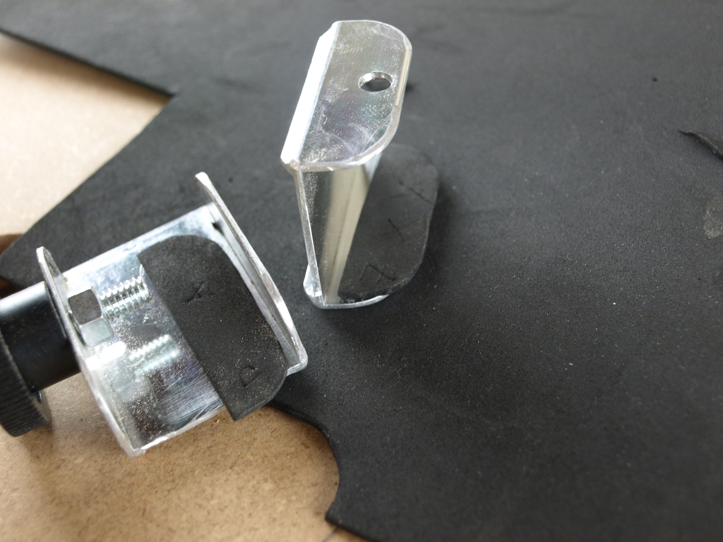 Tripod Laptop Stand 8 Steps (with Pictures) Instructables